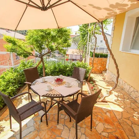 Apartament Vera - With Nice View Trogir