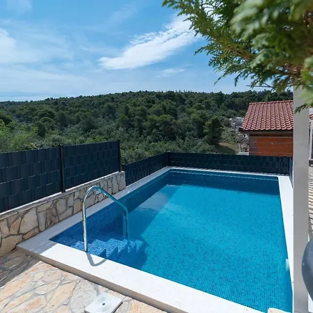 Vera - With Nice View