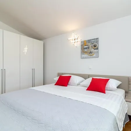 Apartament Vera - With Nice View *