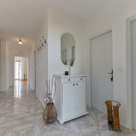 Apartament Vera - With Nice View Trogir